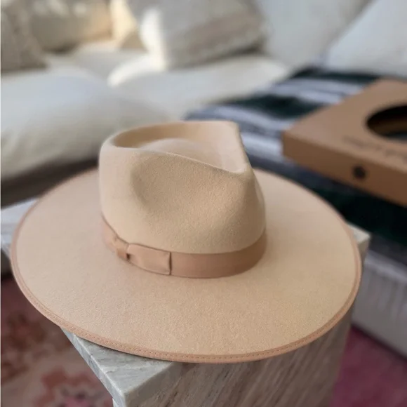 Lack Of Color Rancher - Picture 1 of 9